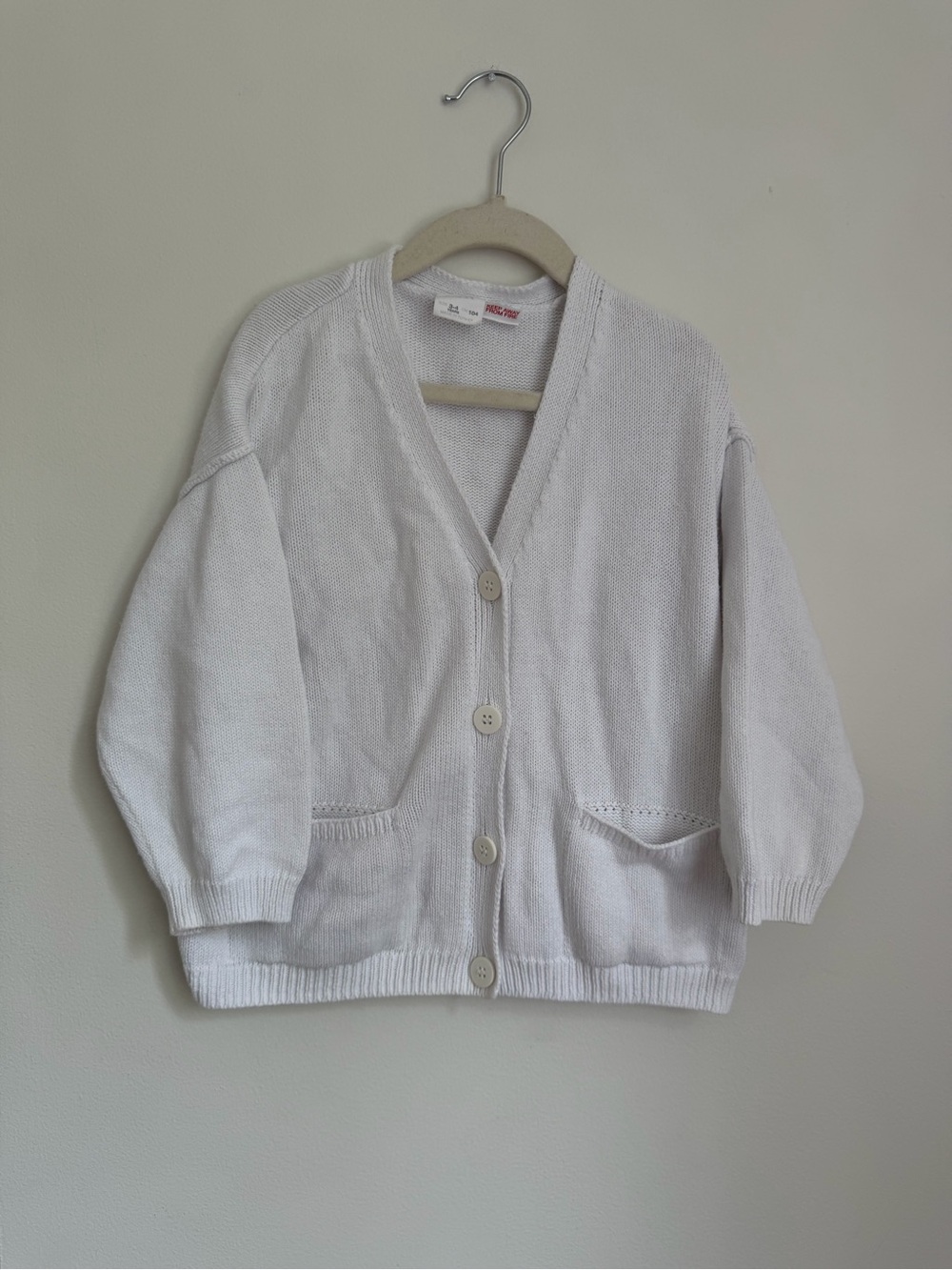 Zara Kids Classic White V-Neck Button Cardigan Sweater (Size 3-4)